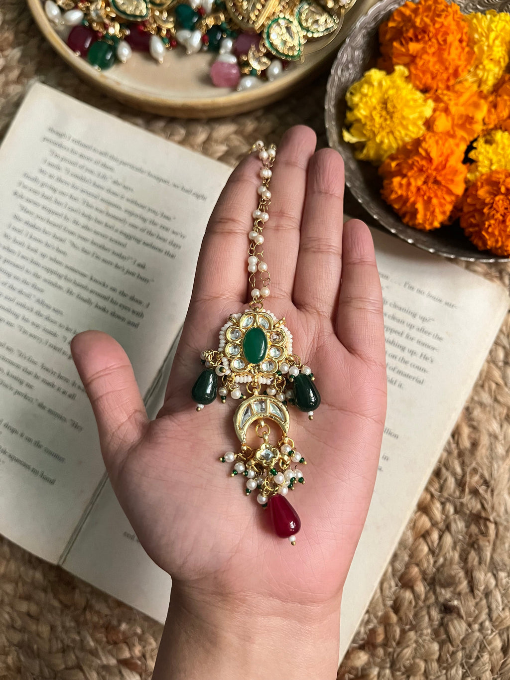 Mangtikka Green And Red