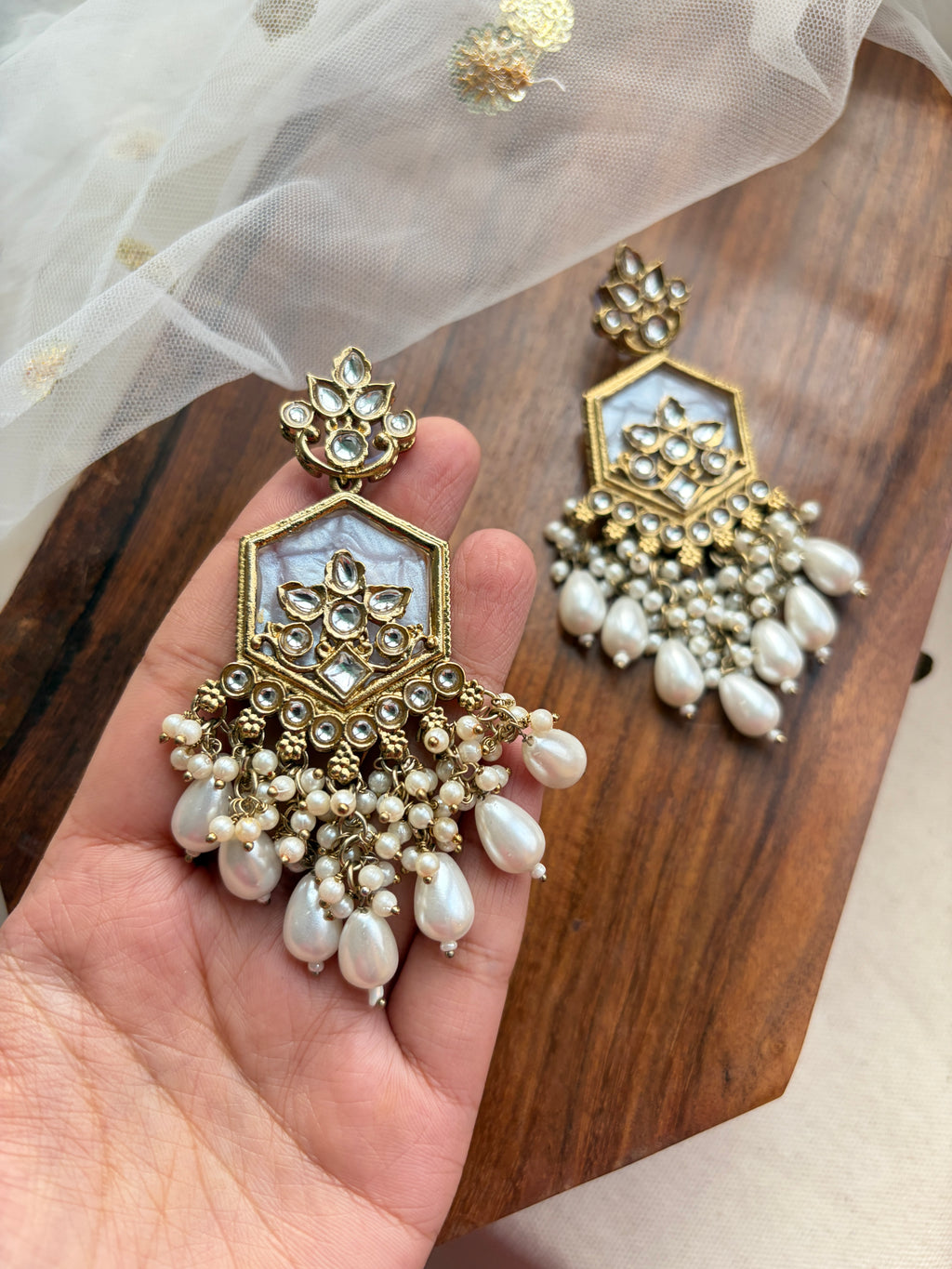 Aaradhya Chaandbalis