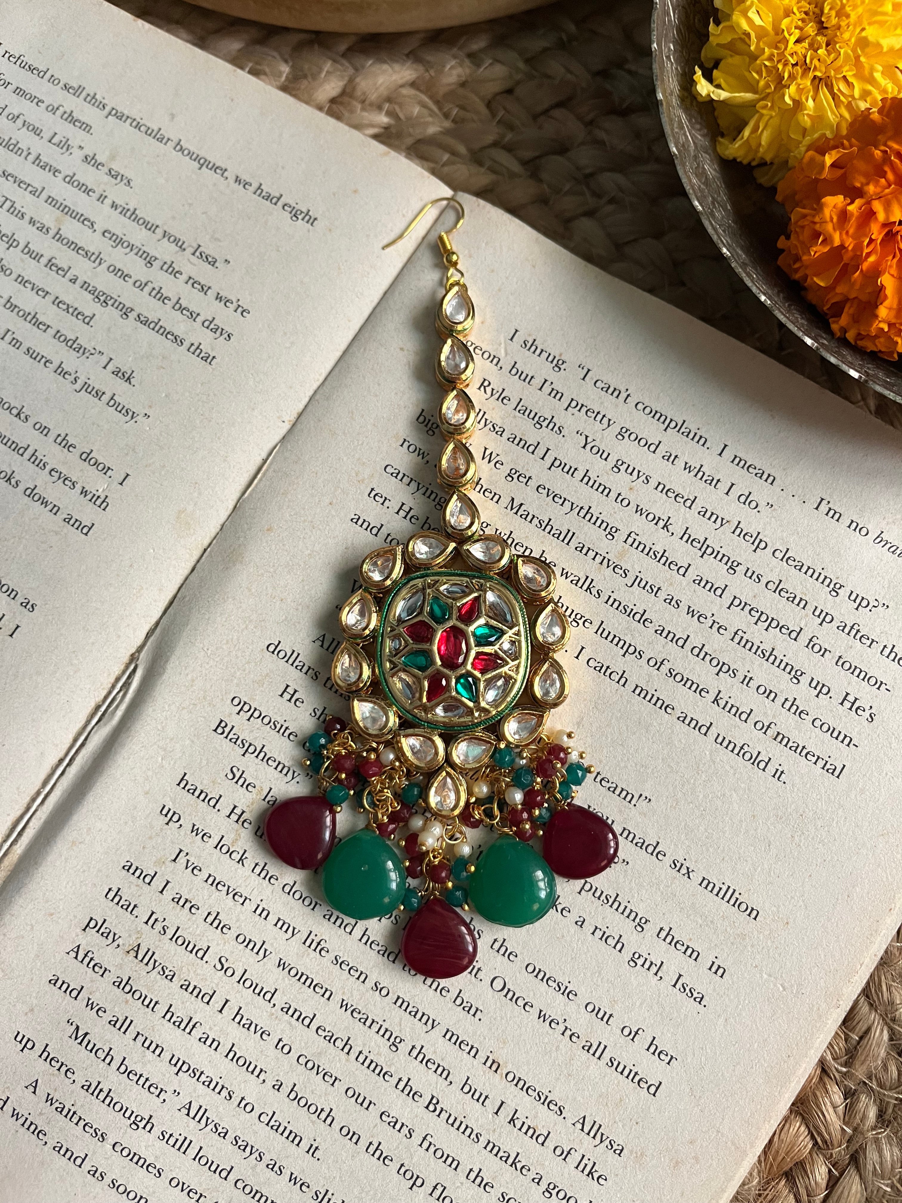 Kundan Mangtikka Multicolour