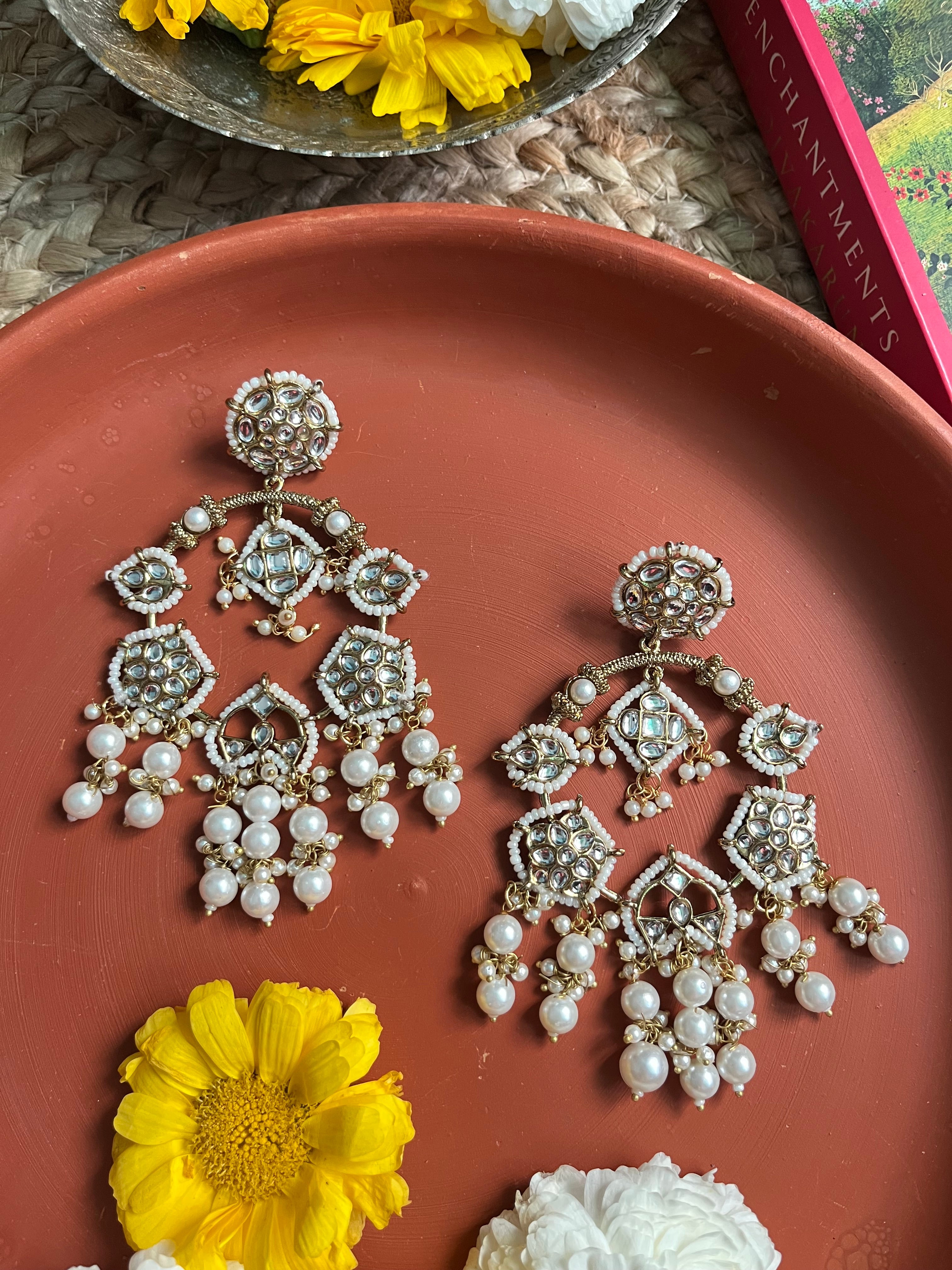 NAINA kundan Chaandbalis