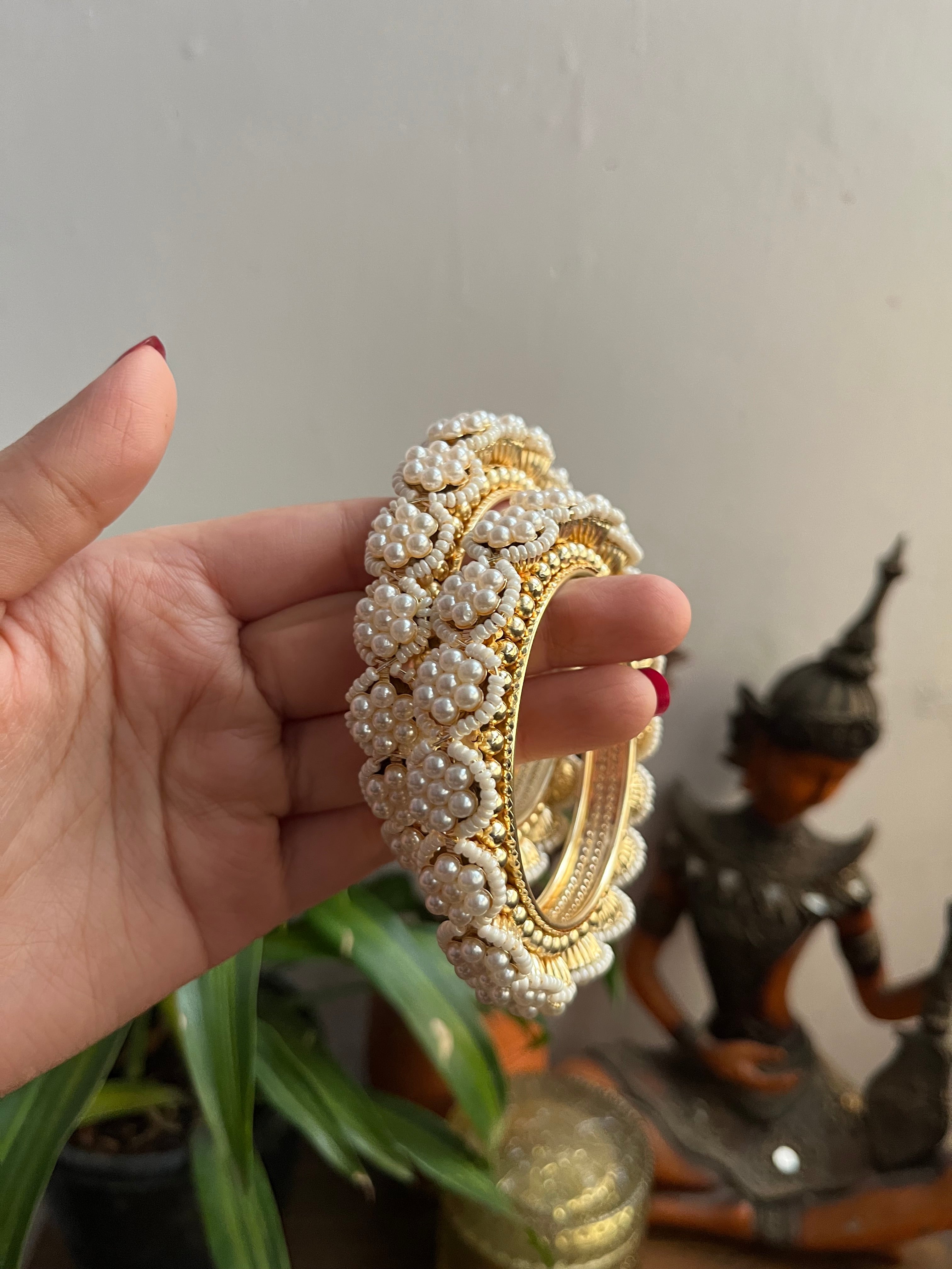 Pearl bangles (pair)