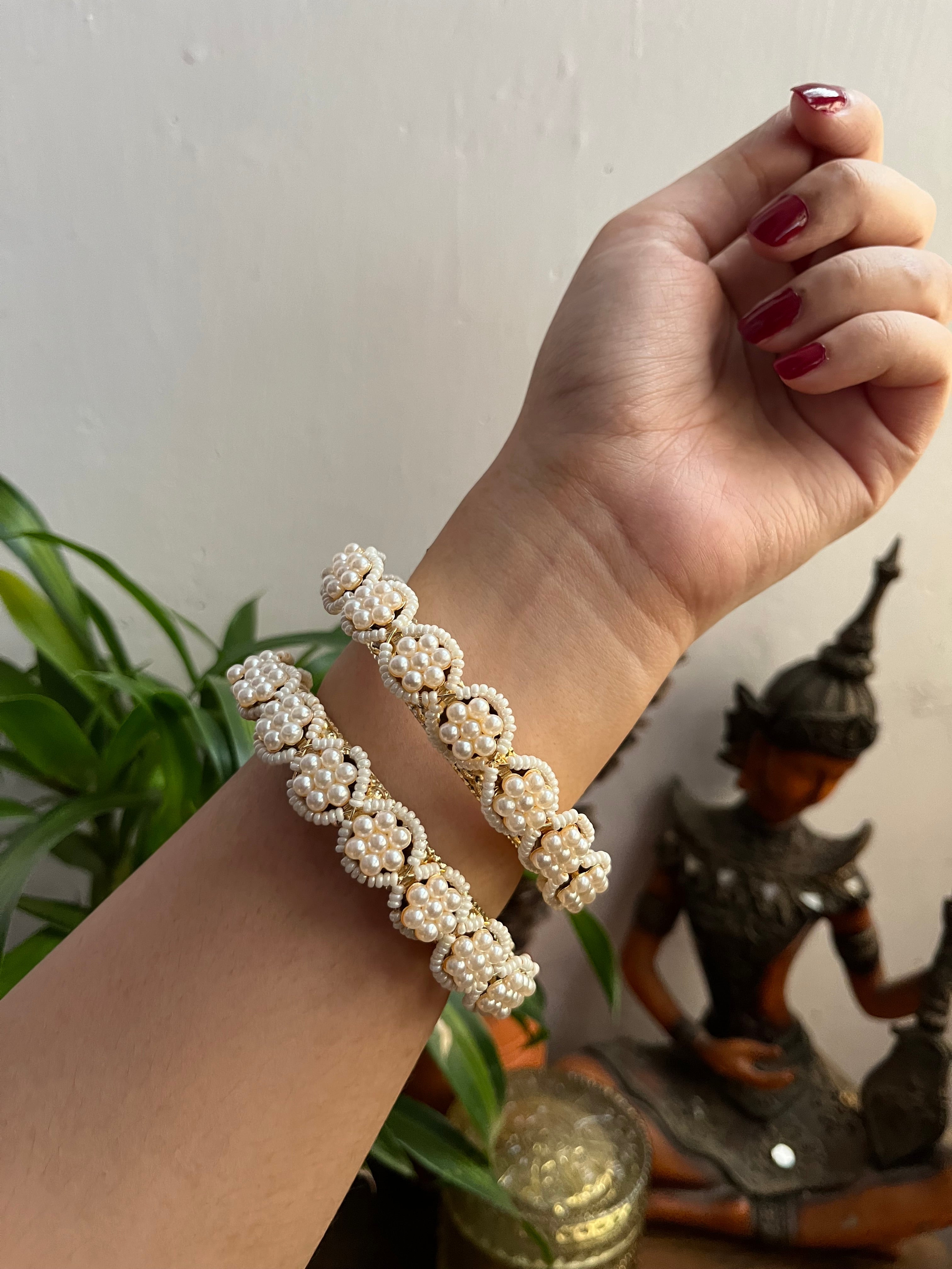 Pearl bangles (pair)